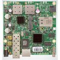 Obrázok pre výrobcu MikroTik RouterBOARD RB922UAGS-5HPacD,720MHz CPU,128MB RAM, 1x LAN, 1x SFP slot, 1xminiPCIe slot + SIM, vč.L4